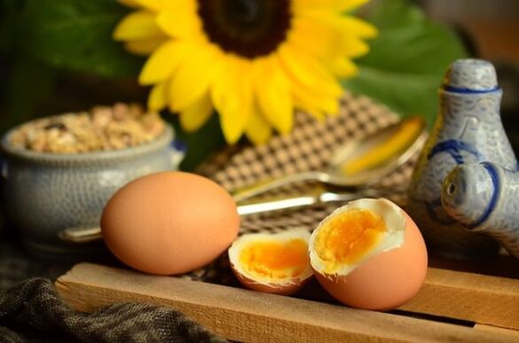 boiled chicken eggs for weight loss